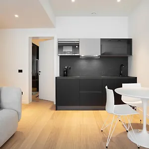 Appartamento Sant'ambrogio Apartments, Reception H24, Milano